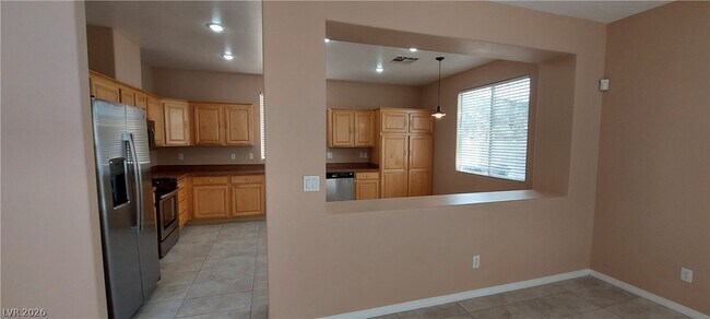 Building Photo - 8917 Picket Fence Ave