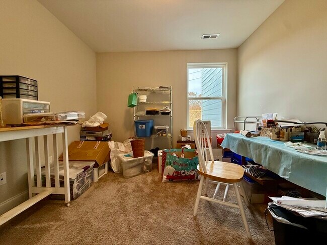 Building Photo - 254 Deardom Wy