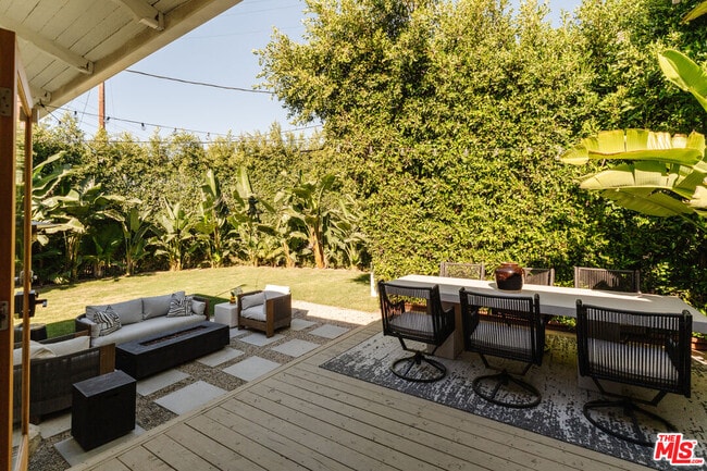 Building Photo - 1163 Nelrose Ave