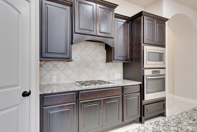 Building Photo - 18106 Nisbet Crossing