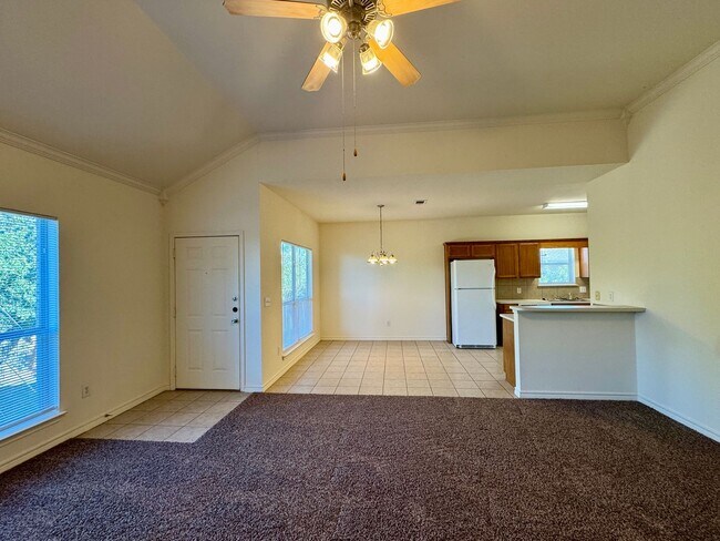 Building Photo - Duplex