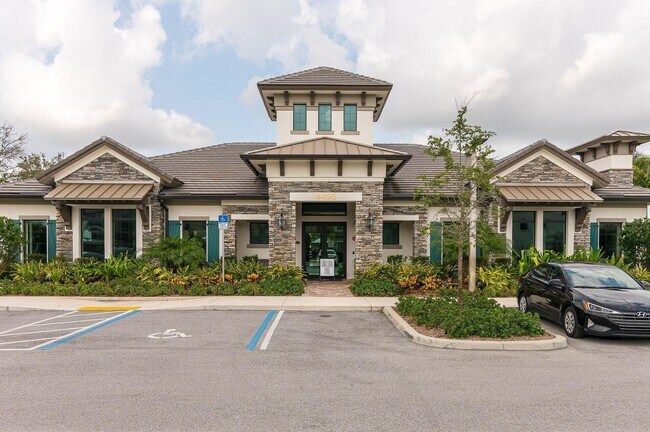 Building Photo - 8632 Escue St