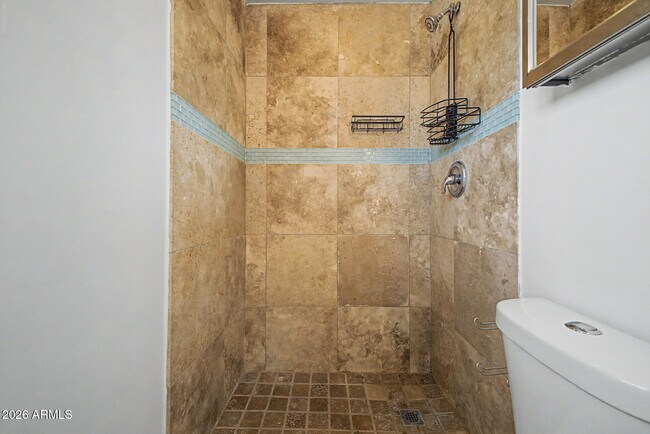 Building Photo - 6713 E Latham St