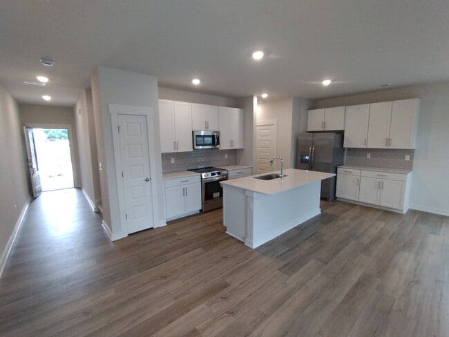 Building Photo - 257 Duke Private Ct