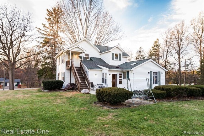 Building Photo - 4141 Van Amberg Rd