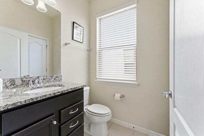 Building Photo - 8914 Zurich Ln