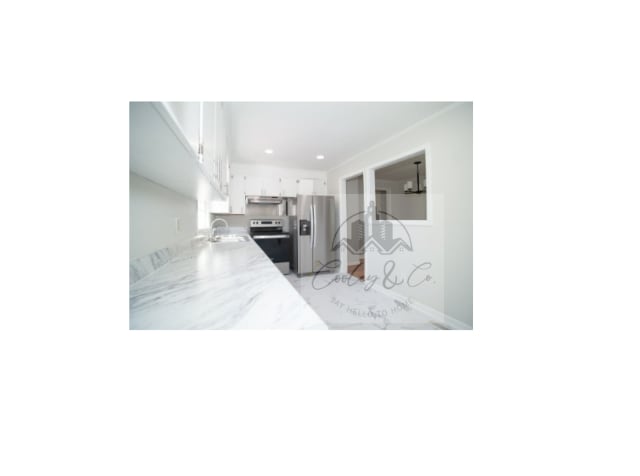 Building Photo - 401 N 9th St