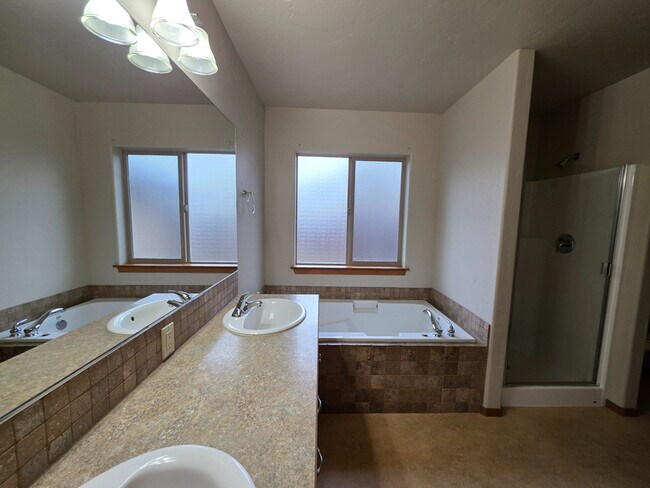 Building Photo - 20348 Chase Rd