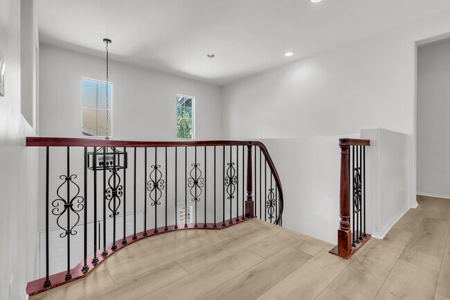 Building Photo - 13402 Jasper Loop