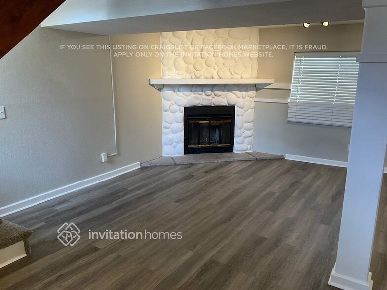 Building Photo - 5856 S Nepal Way