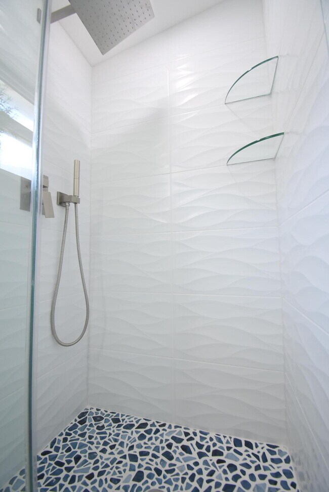 Building Photo - 3541 NW 37th Ave