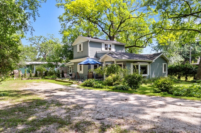 Building Photo - 1137 Dorwood Dr