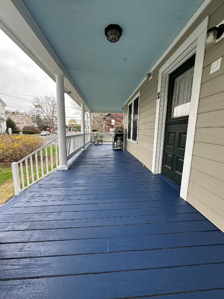 Building Photo - 31 Church St