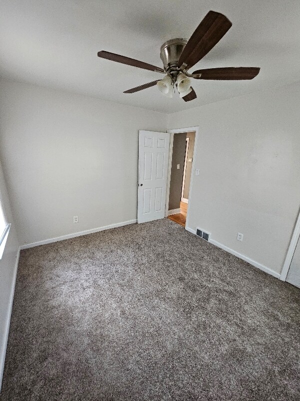 Building Photo - 15000 Evergreen Rd