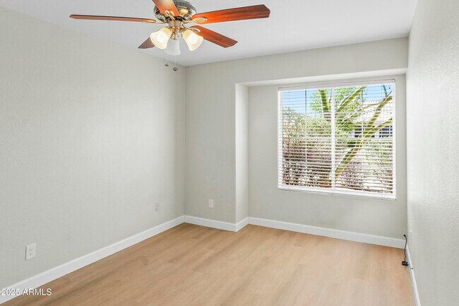 Building Photo - 6920 W Via Montoya Dr