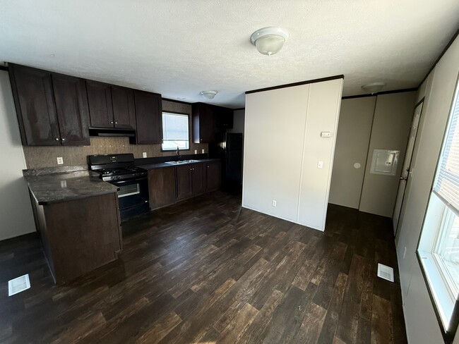 Building Photo - 247 Timber Ln