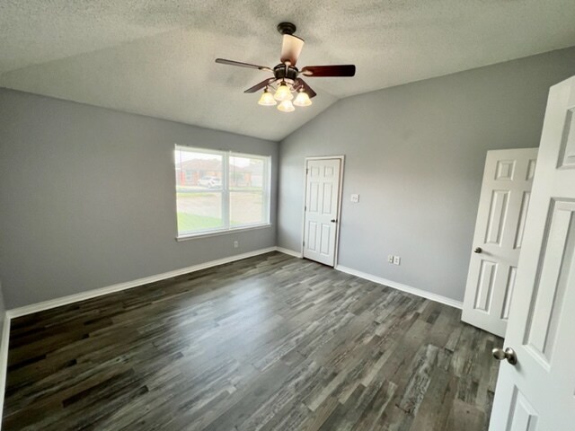 Building Photo - 2532 Misty Meadows Dr