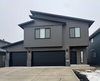 Building Photo - Newly Built in the Wilds neighborhood of W...