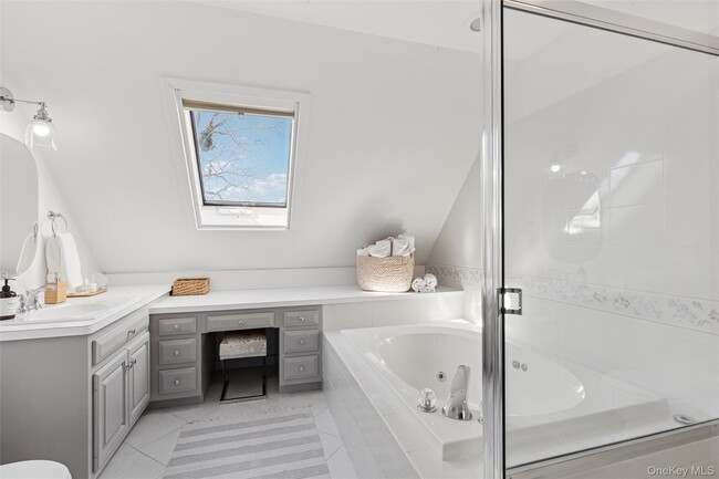 Building Photo - 845 Budds Pond Rd