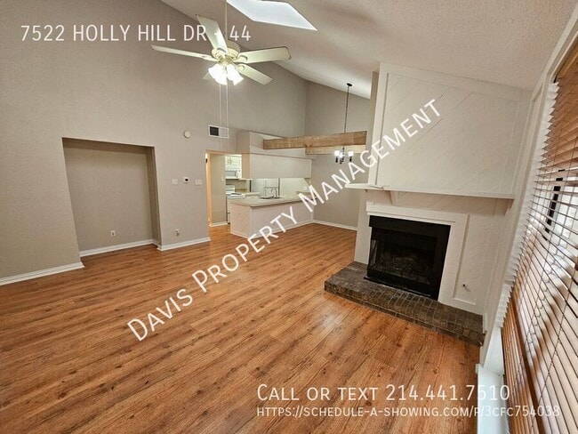 Building Photo - 7522 Holly Hill Dr