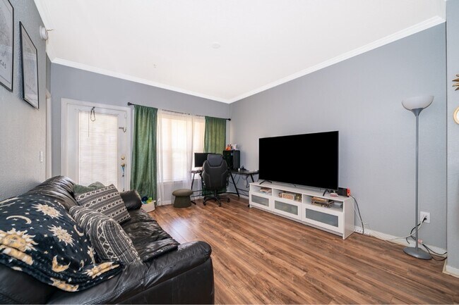 Building Photo - 8112 Claire Ann Dr