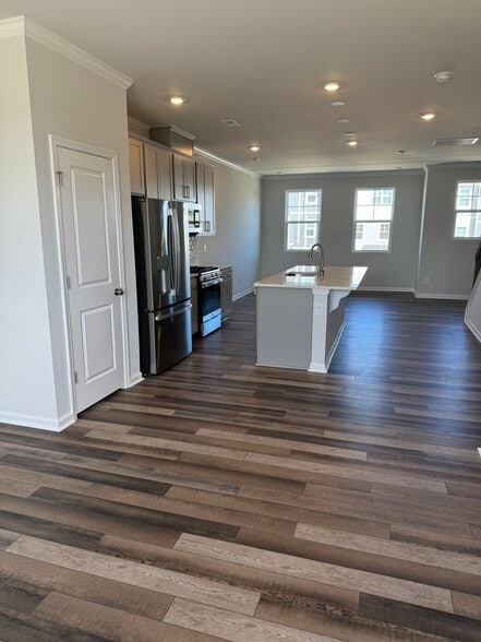 Building Photo - 465 Carolina Springs Blvd