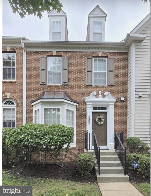 Building Photo - 422 Sheila St