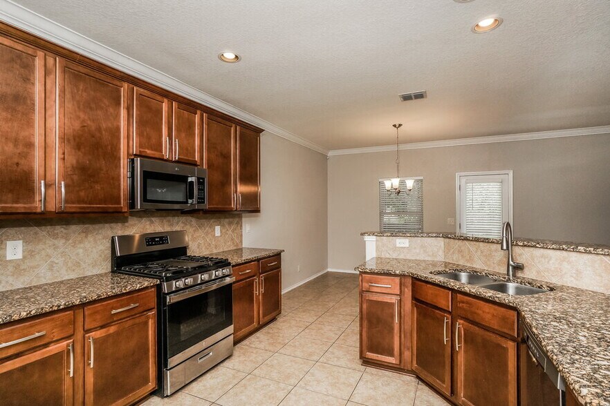 Building Photo - 419 Tequila Ranch
