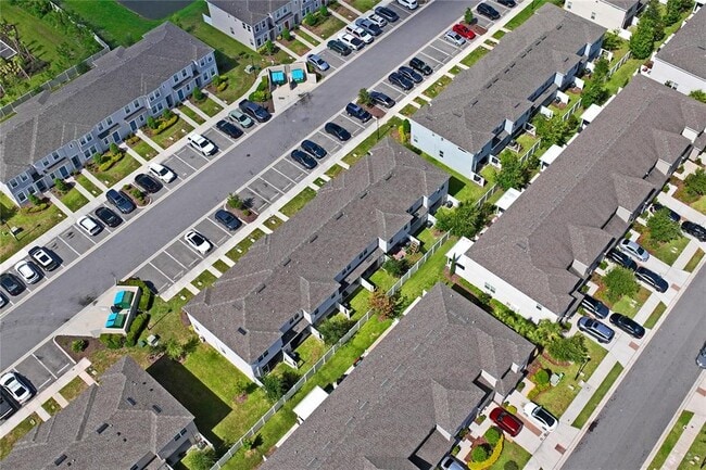 Building Photo - 6240 Fairmont Ln
