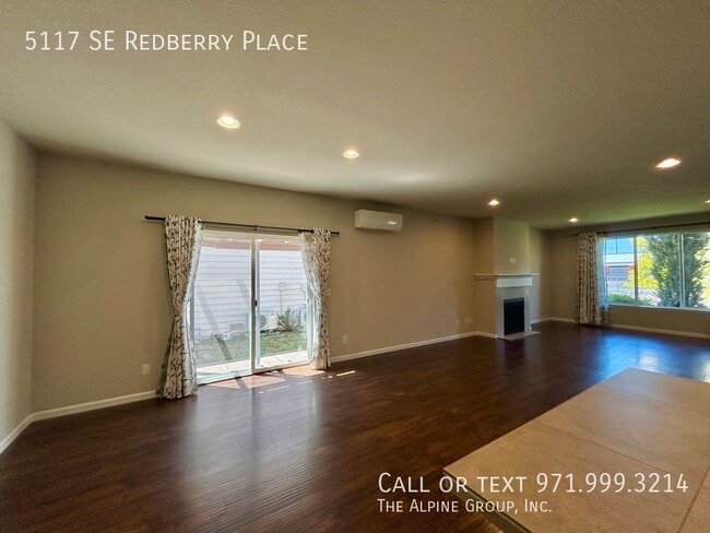 Building Photo - 5117 SE Redberry Pl