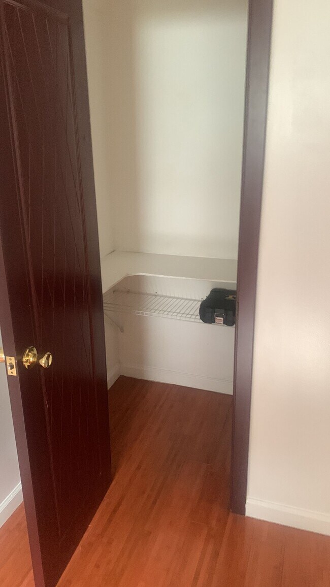 Apartment Entrance - 3026 71st St