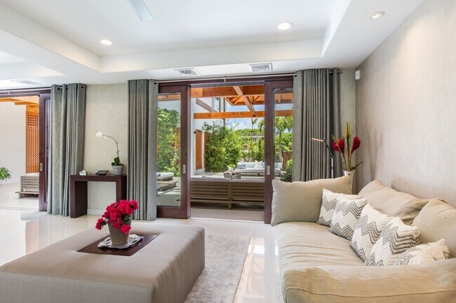 Building Photo - 224 Ka'alawai Place