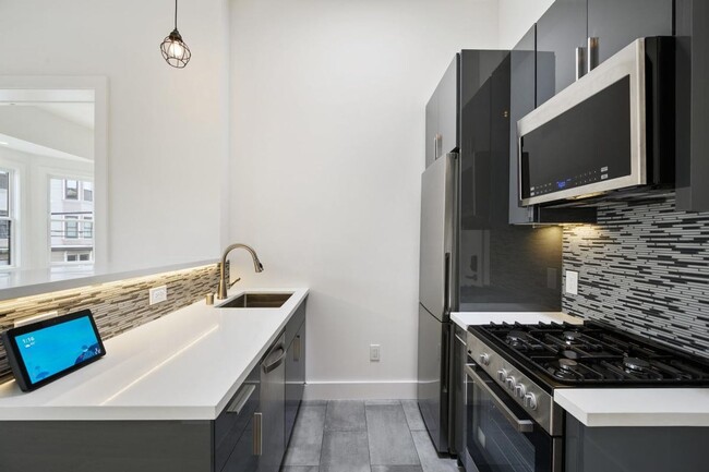Building Photo - 2734 20th Street