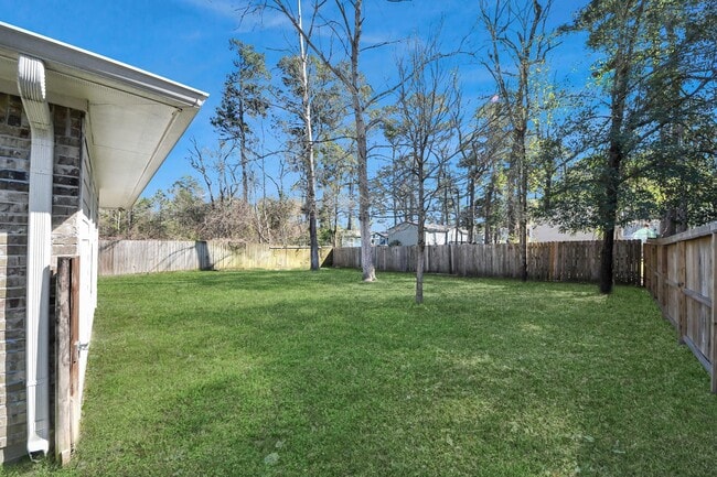 Building Photo - 228 Greenleaf St