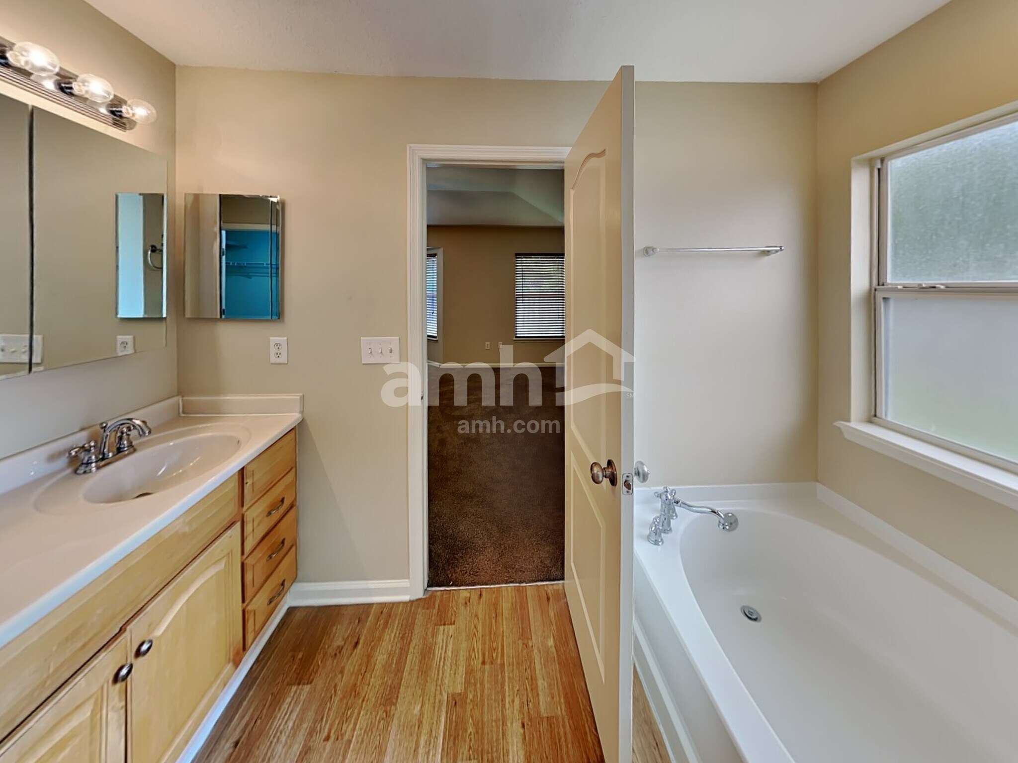 Building Photo - 86718 Cartesian Pointe Dr