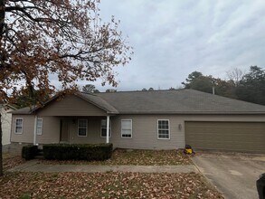 Building Photo - 603 Preston Dr