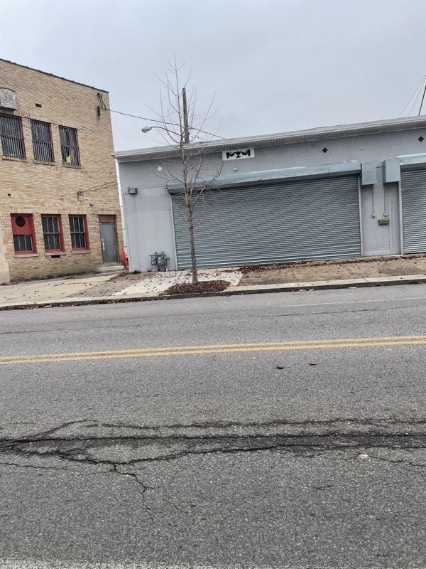 Primary Photo - 1130 Kensington Ave