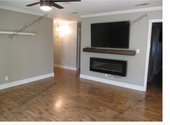 Building Photo - 2601 Duncan Chapel Rd