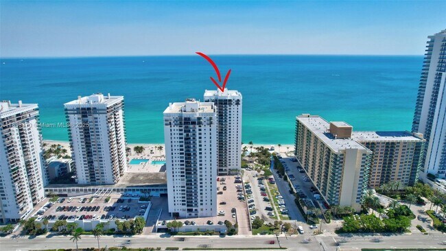 Building Photo - 2301 S Ocean Dr