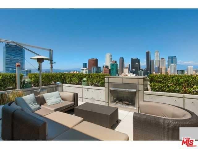 Building Photo - 1155 S Grand Ave