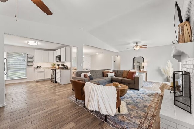 Building Photo - 2018 Sandy Trail