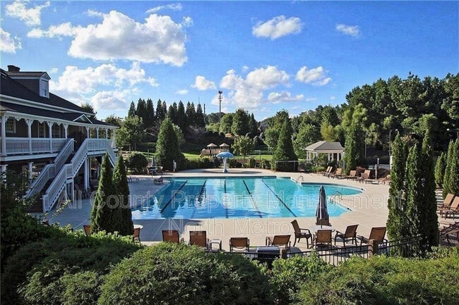 Building Photo - 3911 High Dove Way SW