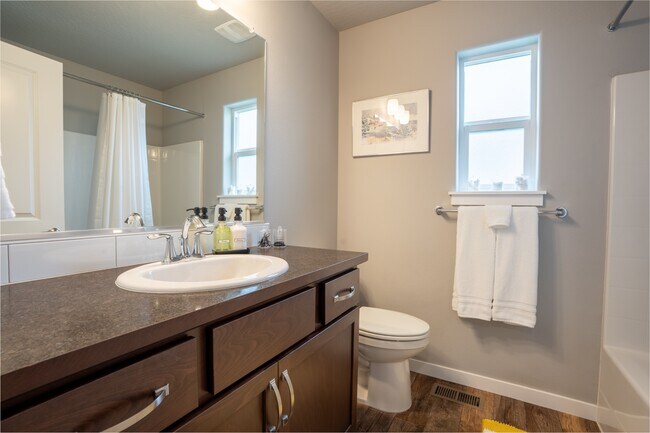 Building Photo - 6529 N Descartes Dr