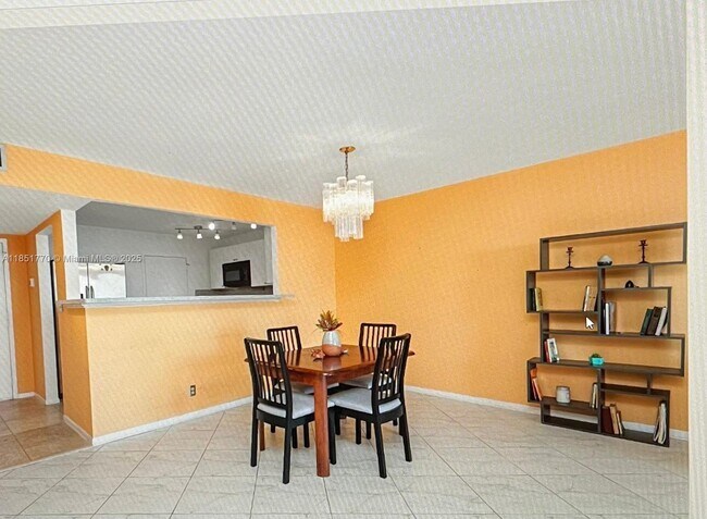 Building Photo - 1865 S Ocean Dr