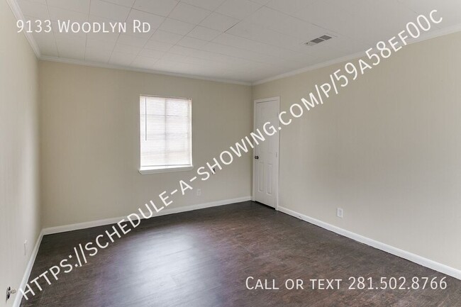 Building Photo - 9133 Woodlyn Rd