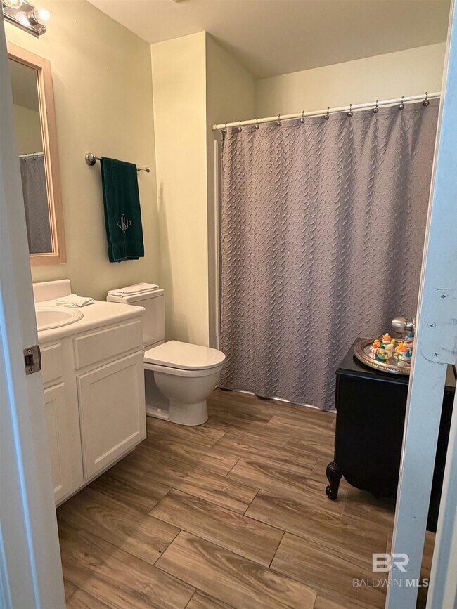 Building Photo - 1517 Regency Rd