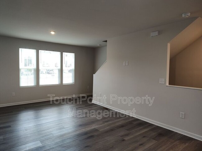 Building Photo - 6619 Addax Wy