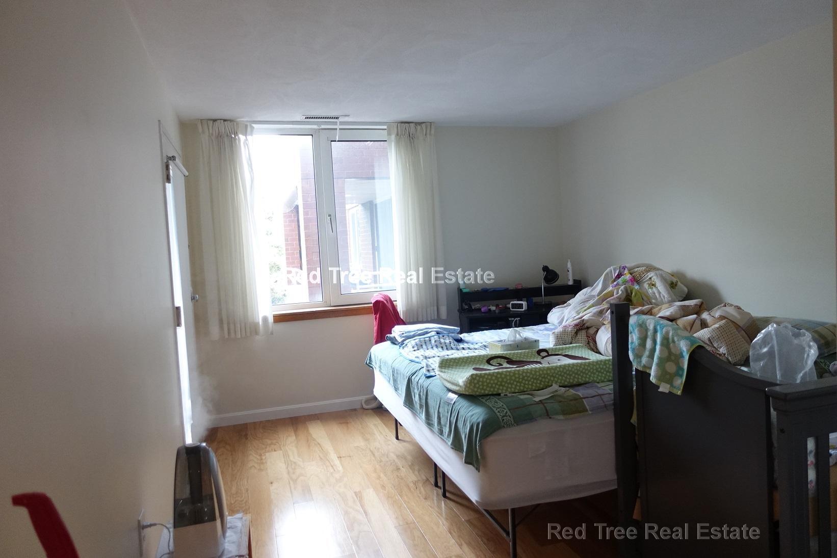 Building Photo - 40 Townly Rd