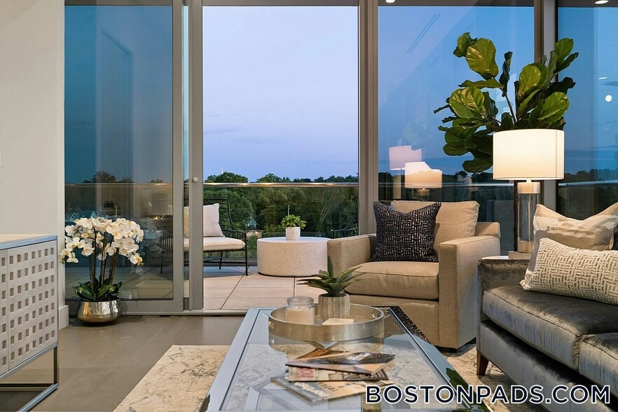 Primary Photo - 160 Merrimack St