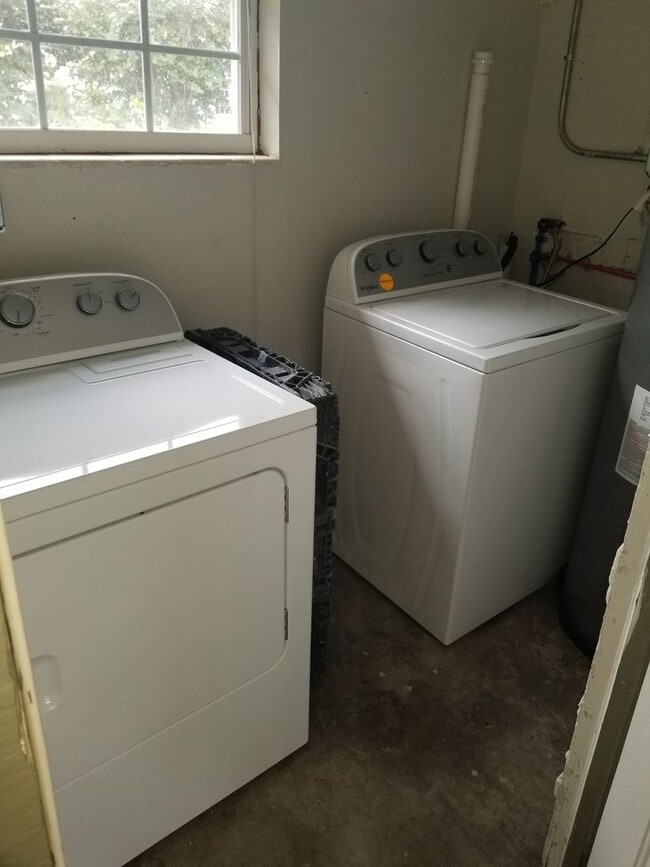 Building Photo - 2642-2648 Michigan Ave